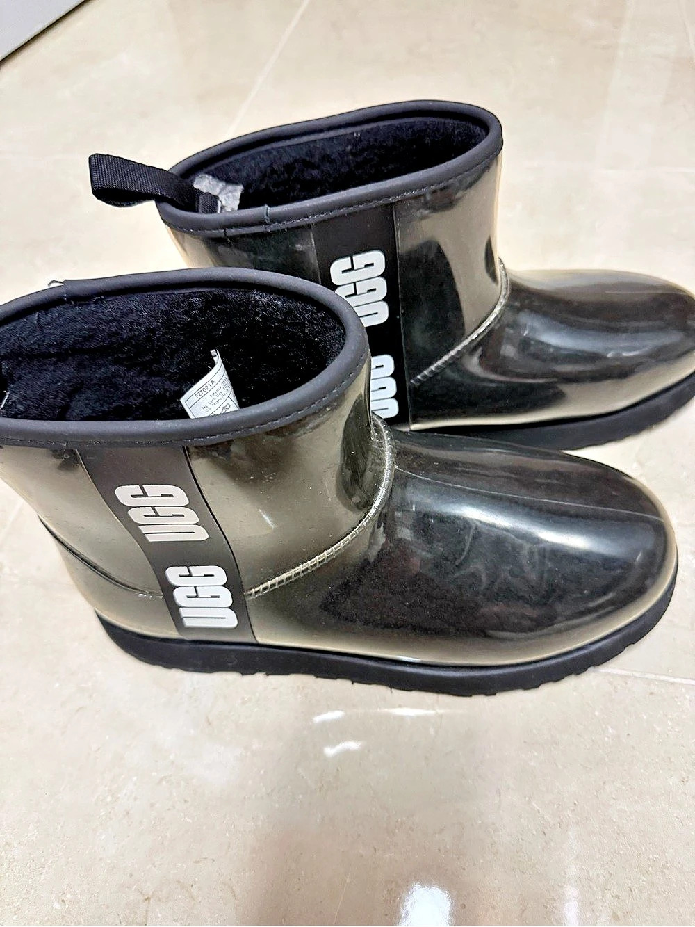 UGG Classic Clear Mini Rain Boots Black US 10 Like New